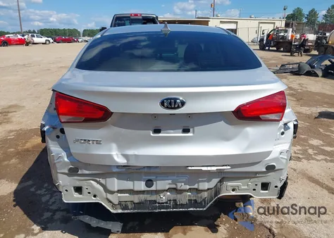 2017 Kia Forte Lx z USA, uszkodzony, nr VIN 3KPFL4A74HE084282